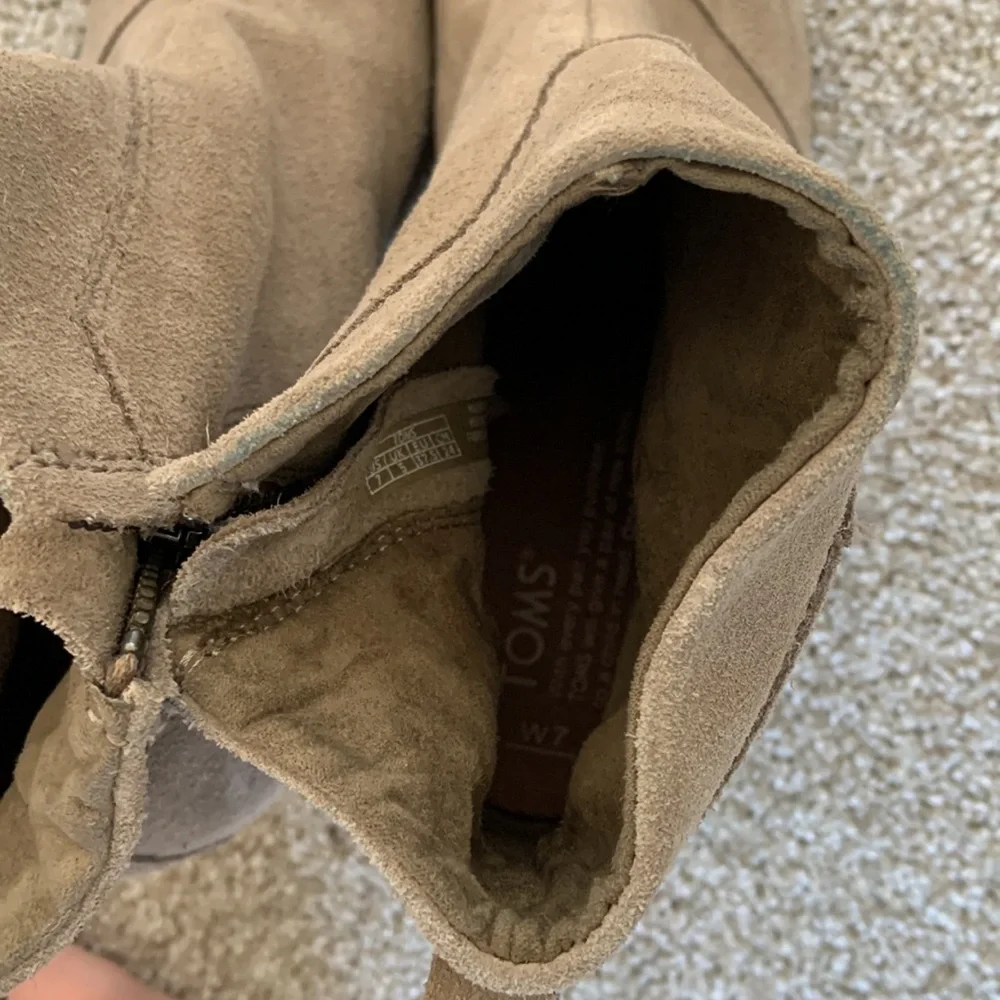 Toms Lanuda Suede taupe bootie - Picture 6 of 7